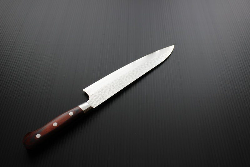 http://japan-knifeshop.com/cdn/shop/products/sakai-takayuki-33-layer-vg10-damascus-gyuto-210mm-82-3_800x.jpg?v=1641631345