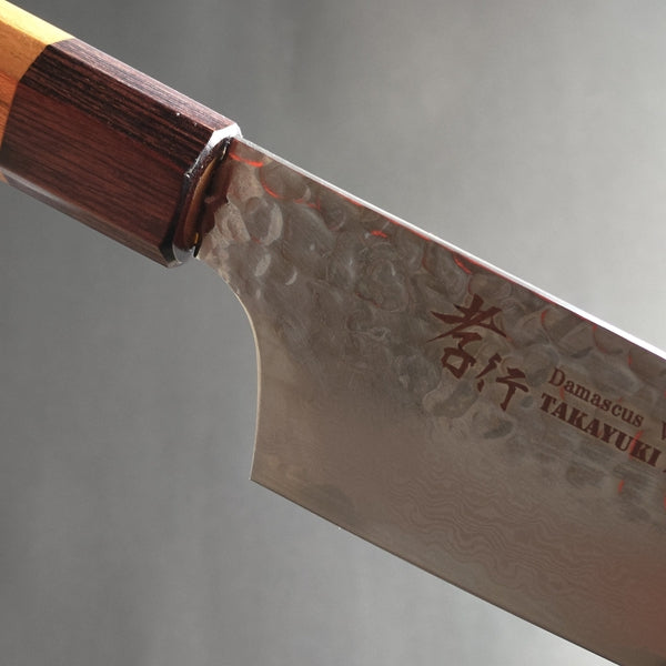 https://japan-knifeshop.com/cdn/shop/products/Sakai-Takayuki-33-Layer-Damascus-Hammered-VG10-Wa-Kengata-Gyuto-Knife-190mm-10_1400x.jpg?v=1639754993