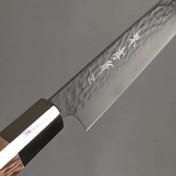 https://japan-knifeshop.com/cdn/shop/products/Sakai-Takayuki-KUROKAGE-Teflon-Coating-VG10-Hammered-Kengata-Gyuto-Japanese-Knife-190mm-Wenge-Handle-7_1400x.jpg?v=1642672850